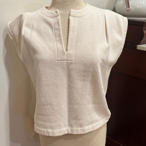 Lou & Grey Tops - Lou & Grey Cream Muscle Tee Sz S